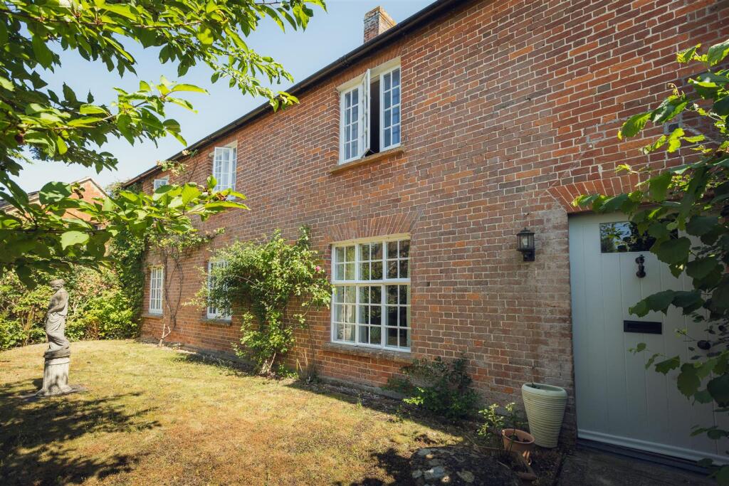 Main image of property: Kingsbury Episcopi, Martock