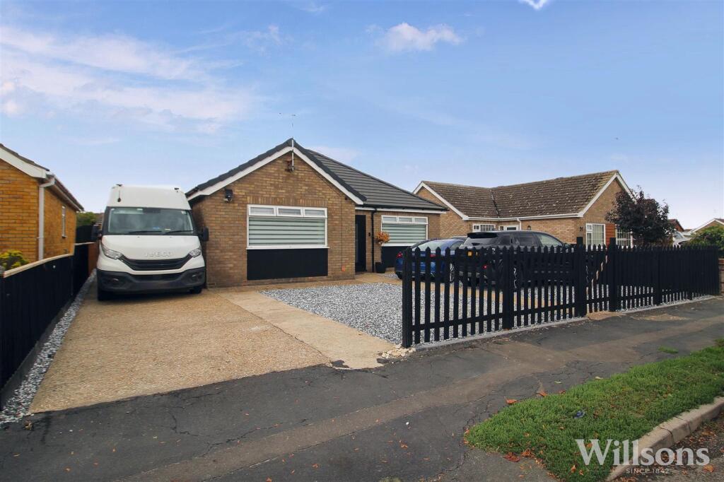 Main image of property: Hall Lane, Burgh Le Marsh, Skegness
