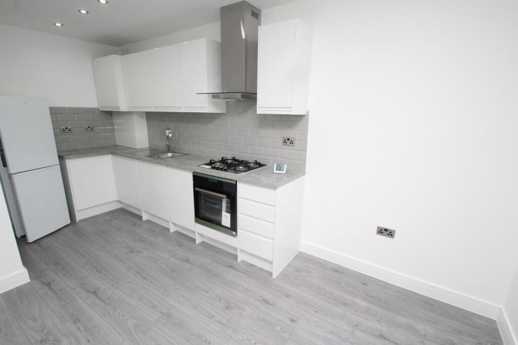Main image of property: Leslie Park Road, Croydon