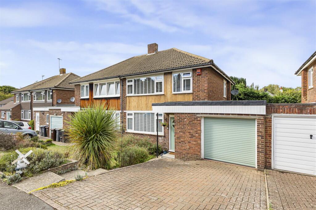 Main image of property: Borough Green