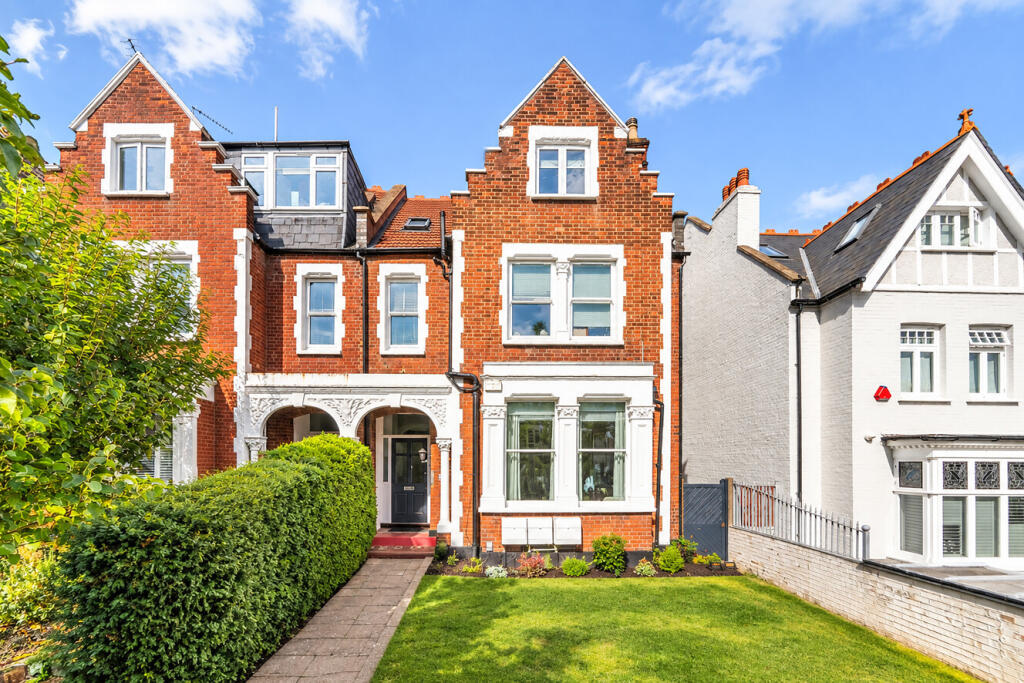 Main image of property: Onslow Gardens, Muswell Hill, London, N10