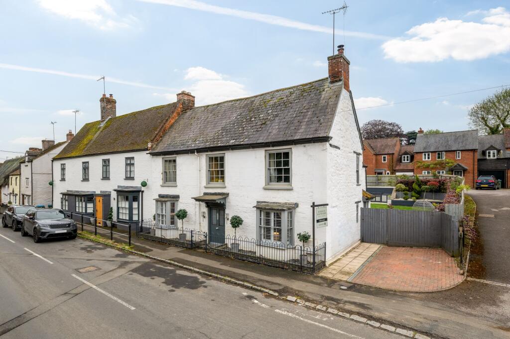 Main image of property: Main Street, Tingewick, MK18
