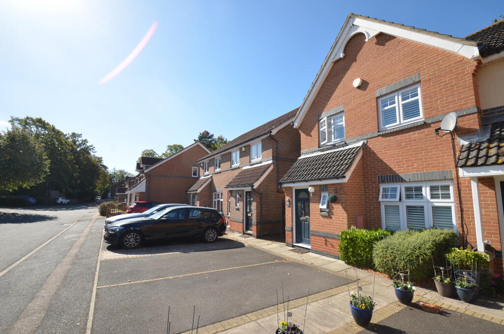 Main image of property: Port Rise, Chatham, Medway