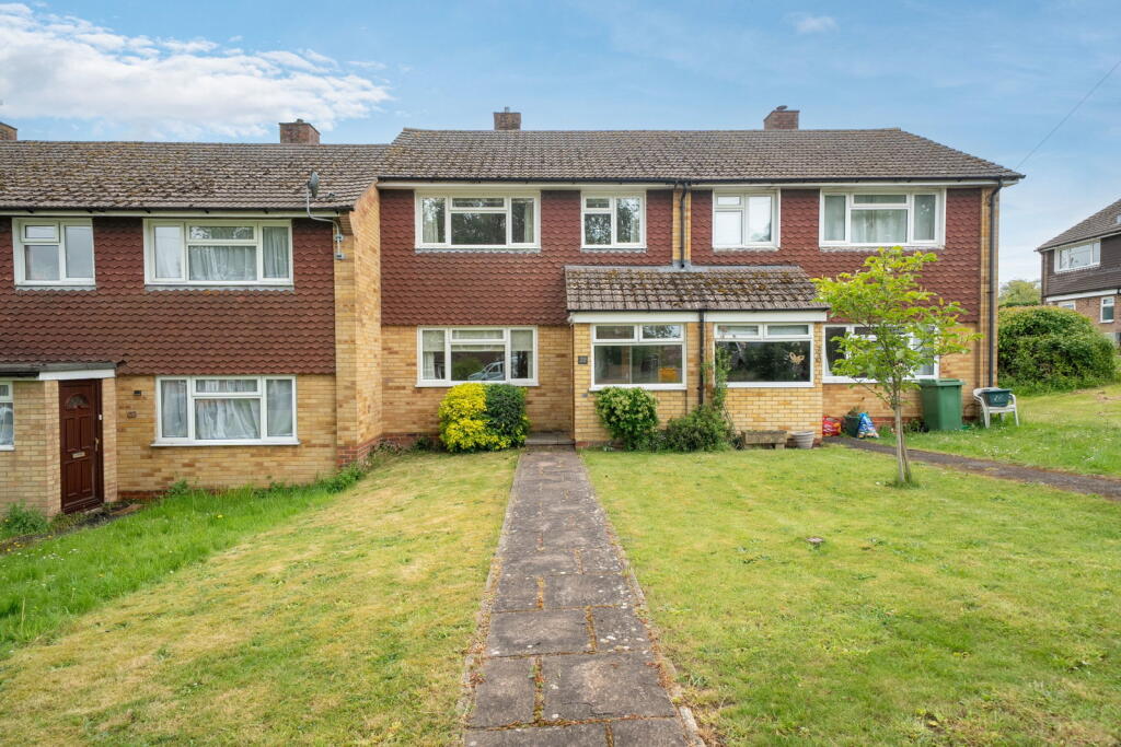 Main image of property: Woodlands, Overton, Basingstoke, RG25 3HN