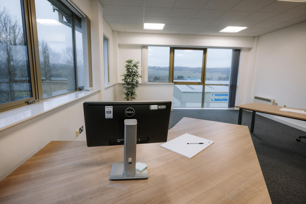 550 sqft office Blackpool Business First