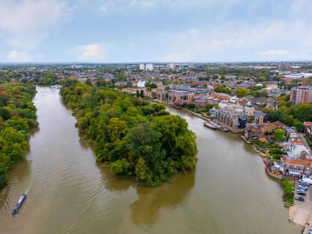 Main image of property: Church Street, Isleworth