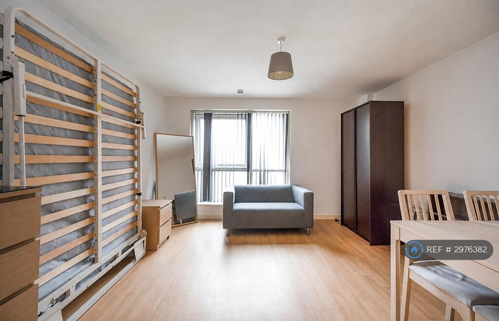Main image of property: The Round House, Portsmouth, PO1