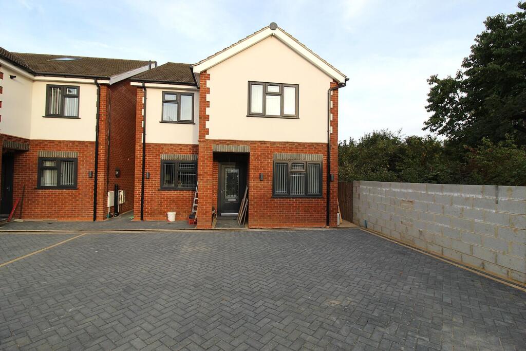 Main image of property: Arundel Road, Luton