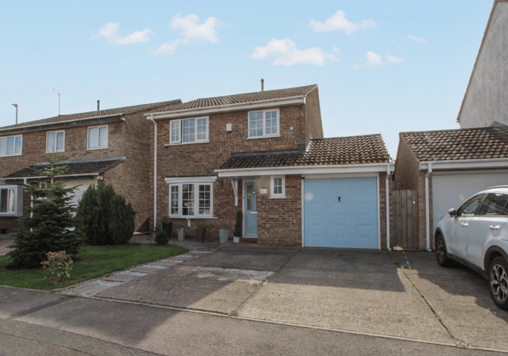 Main image of property: Oak Close, Yate, BS37