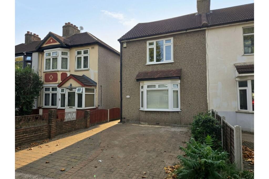 Main image of property: Rainham Road, Rainham, RM13