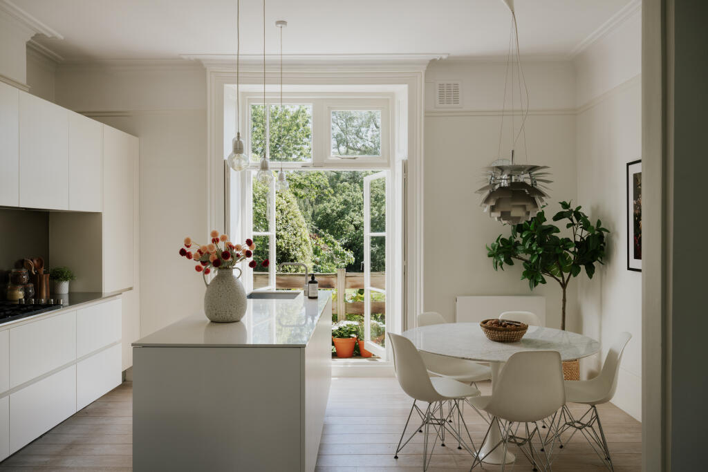 Main image of property: Stockwell Park Road, London, SW9