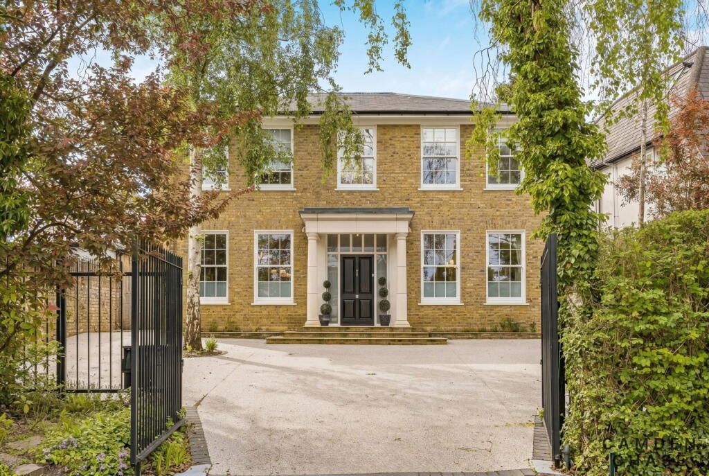 Main image of property: Oaklands Road, London, N20