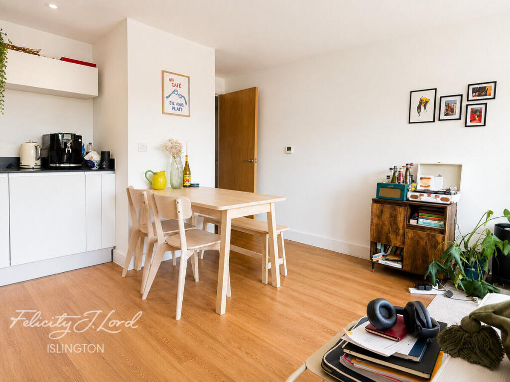 Main image of property: Mildmay Avenue, London
