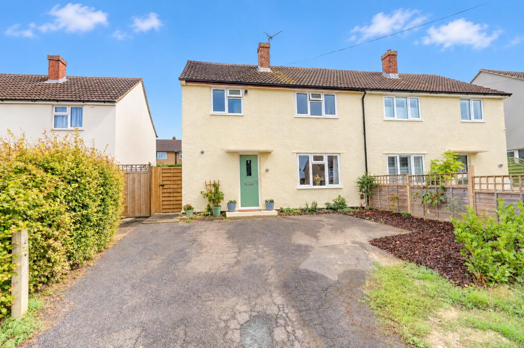 Main image of property: Southfield Road, Princes Risborough, Buckinghamshire, HP27