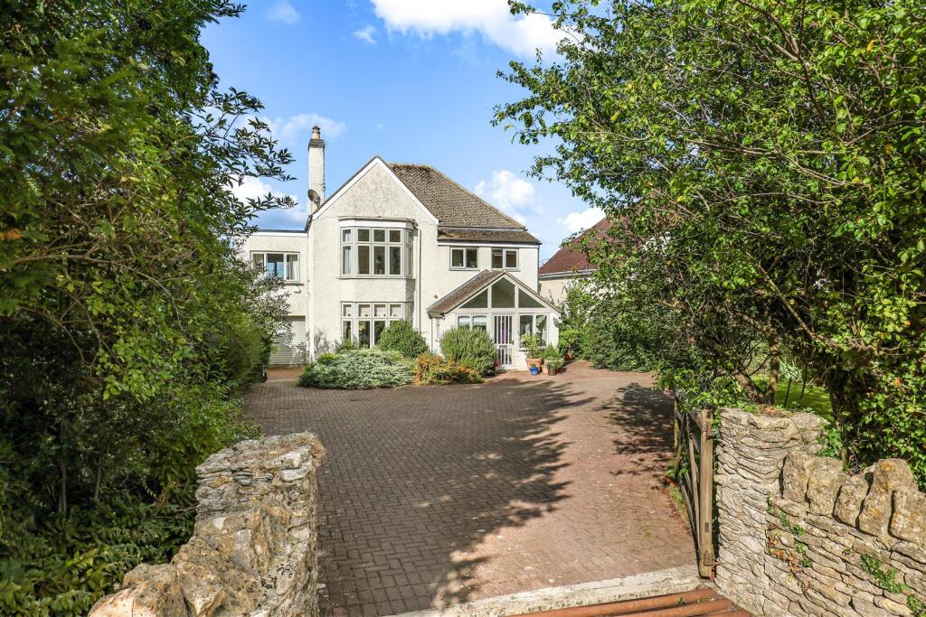 Main image of property: Cirencester Road, Minchinhampton, Stroud