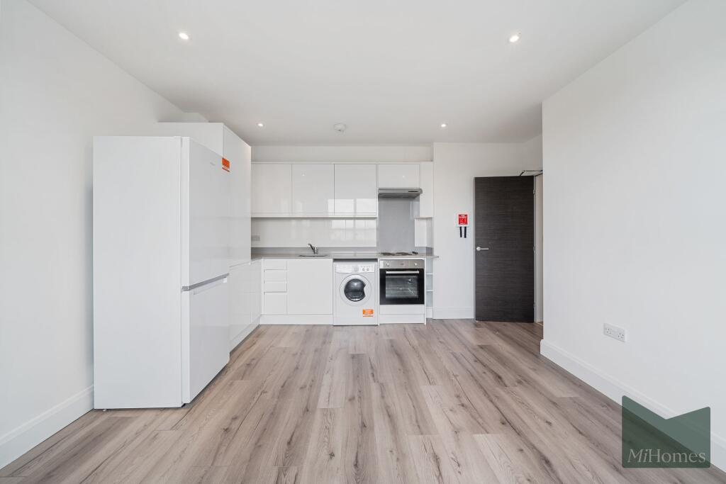 Main image of property: Newport Road, Flat 9 Link House Newport Road, UB4