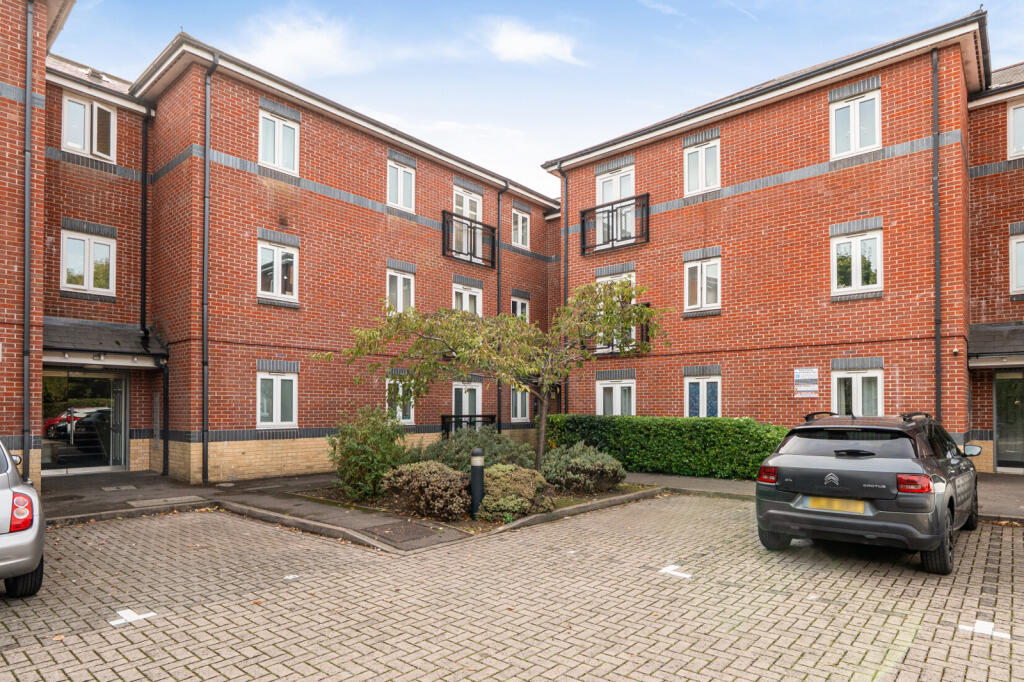 Main image of property: Brasenose Driftway, Oxford, Oxfordshire