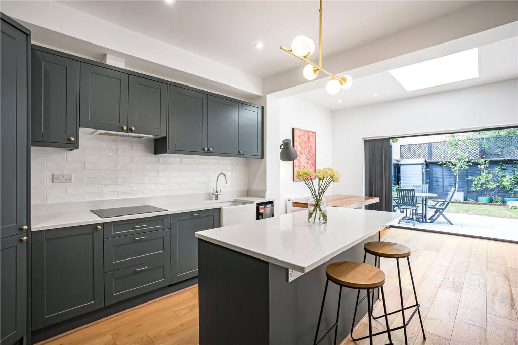 Main image of property: Links Road, Tooting, SW17