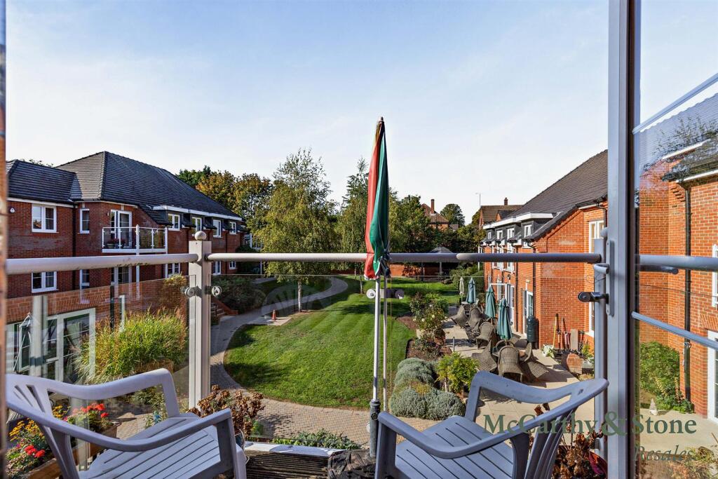 Main image of property: Park House, Old Park Road, Hitchin