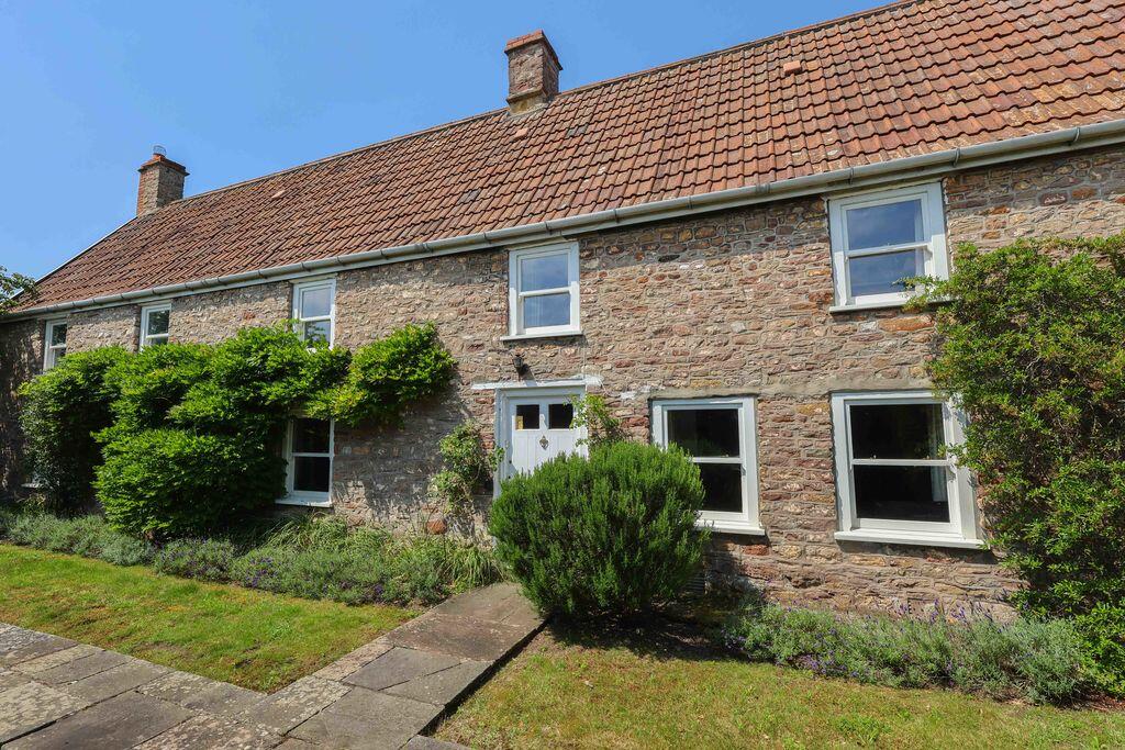 Main image of property: Walton-In-Gordano, Clevedon