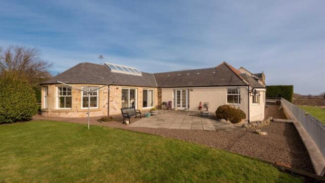 Allied-Surveyors-Scotland-Ugstonrigg-Courtyard-Off