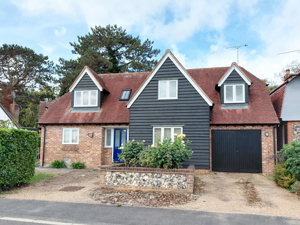 Main image of property: Church Walk,Sawbridgeworth,CM21