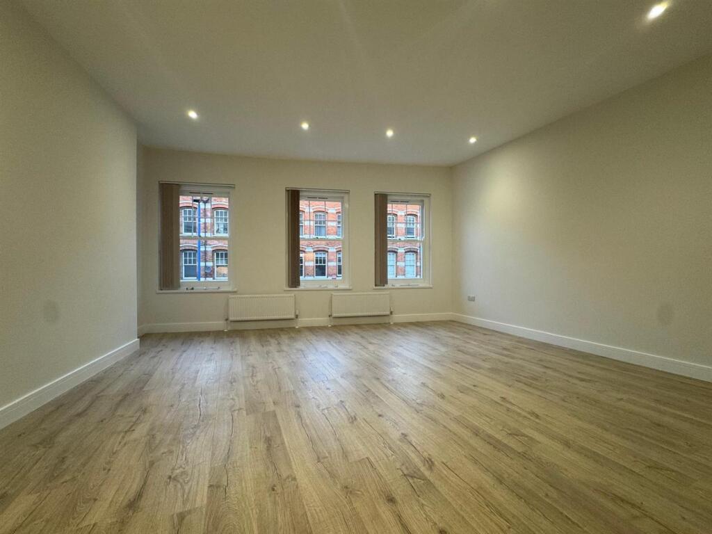 Main image of property: 87 Putney High Street, Putney