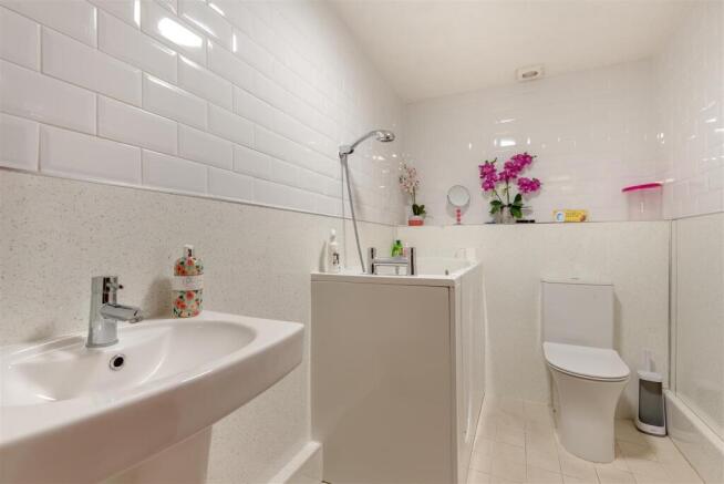 8672402-interior12.jpg