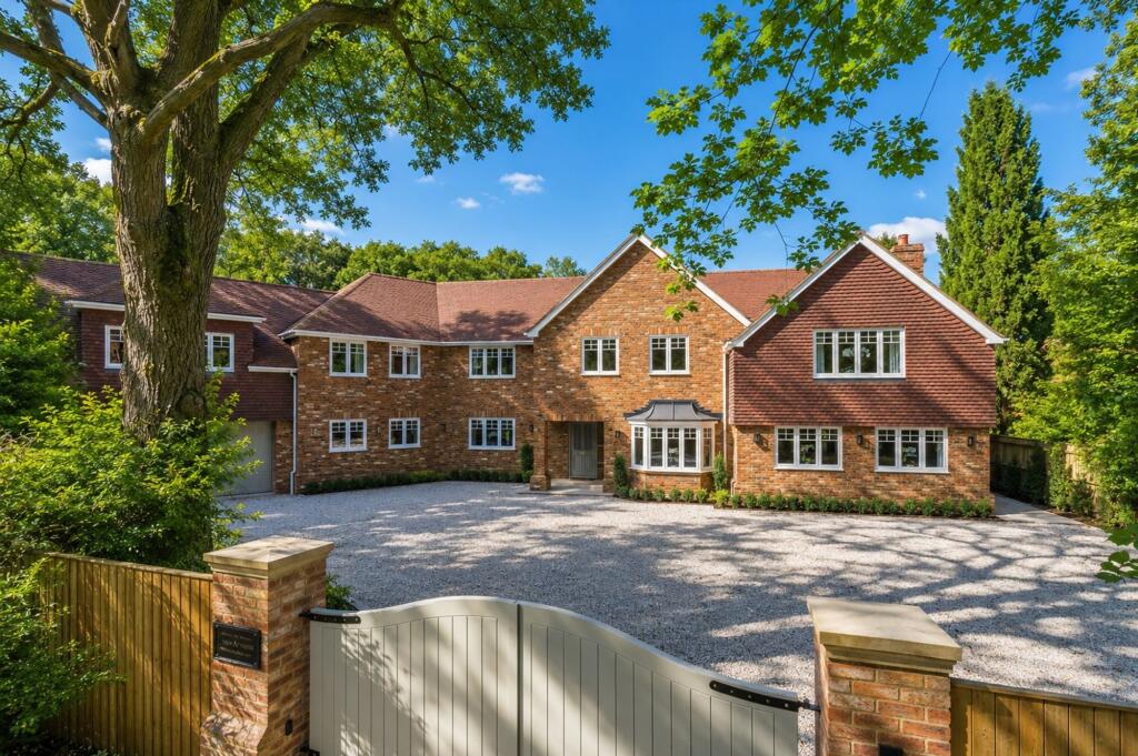 Main image of property: Hedgerley Lane, Gerrards Cross, SL9