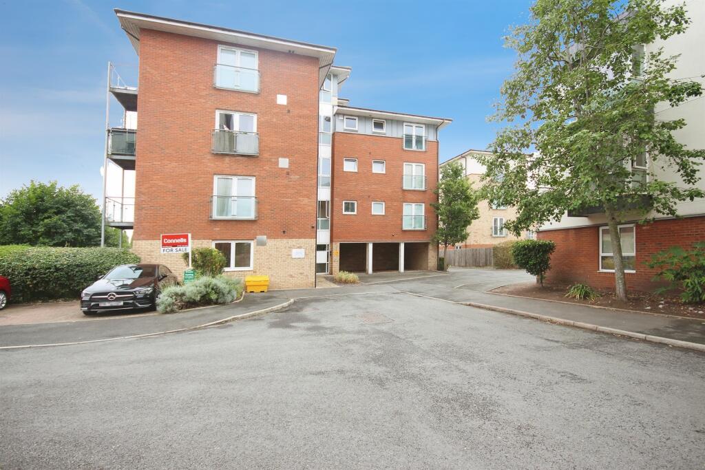 Main image of property: Kempton Drive, Warwick