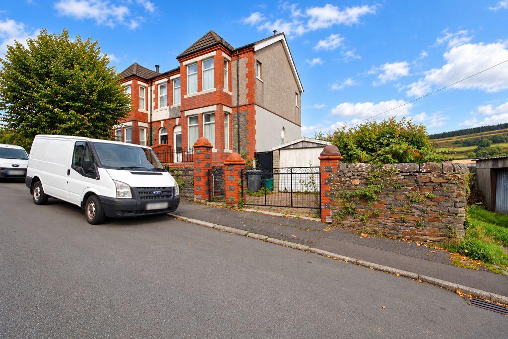 Main image of property: Heol-Y-Plwyf, Ynysybwl, Pontypridd, CF37 3HU
