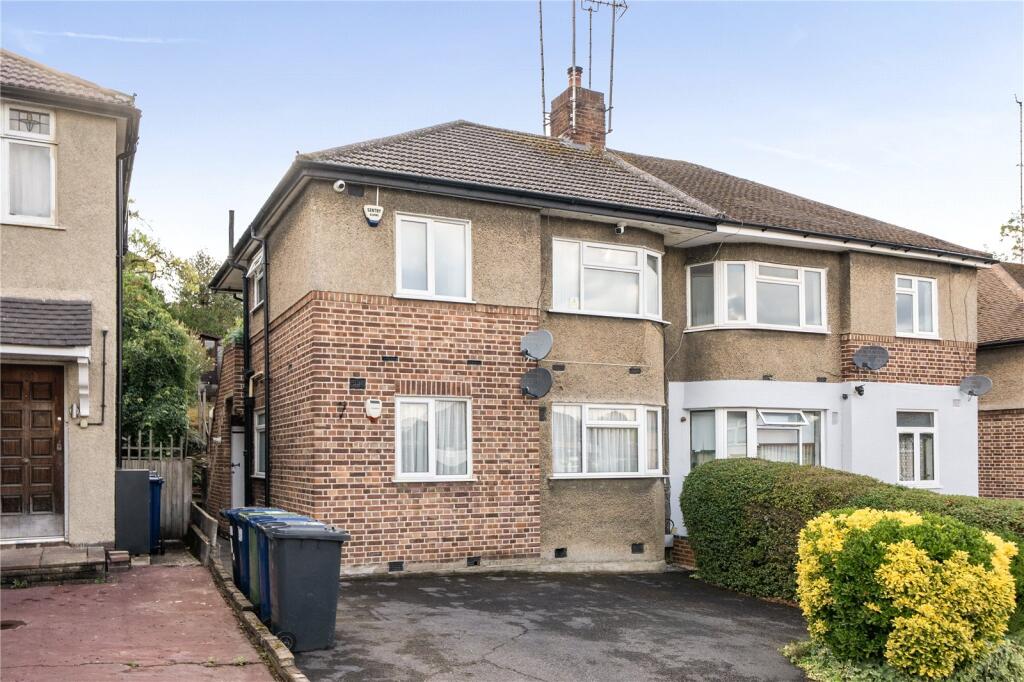 Main image of property: Avondale Avenue, Barnet, EN4