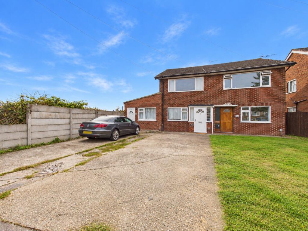 Main image of property: Stifford Road, Aveley, South Ockendon, Essex, RM15