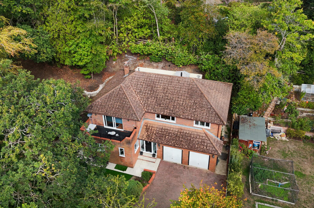 Main image of property: Scotland Hill, Sandhurst, Berkshire, GU47