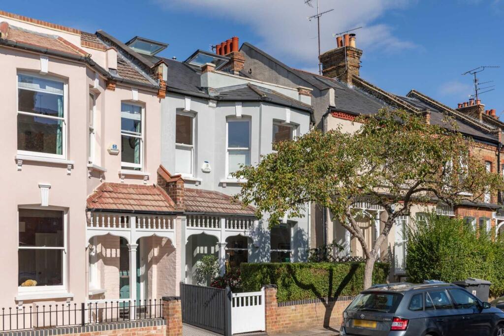Main image of property: Huntingdon Road, London