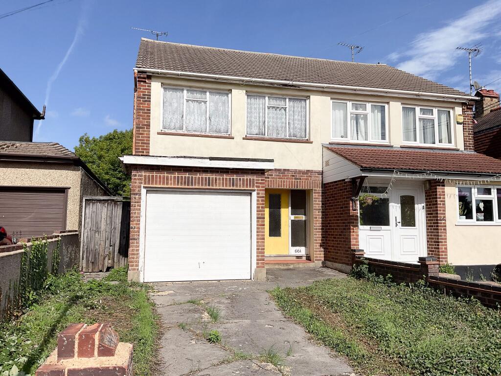 Main image of property: The Crescent, Benfleet
