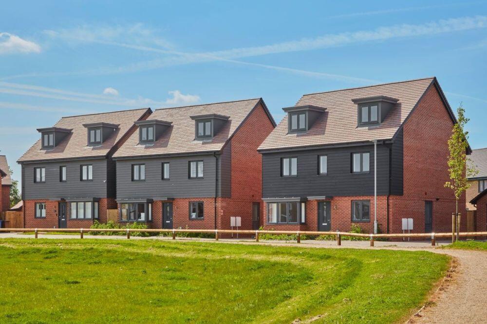 Main image of property: Milton Keynes, Buckinghamshire MK8 1BW