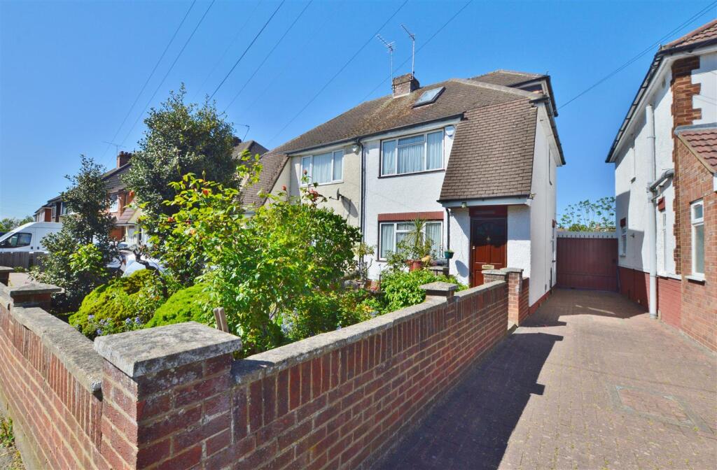 Main image of property: Stoke Poges Lane, Slough
