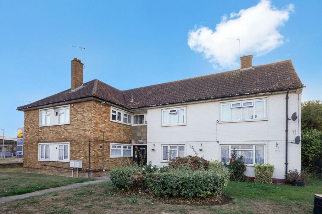 Main image of property: Victoria Road, Ruislip, HA4