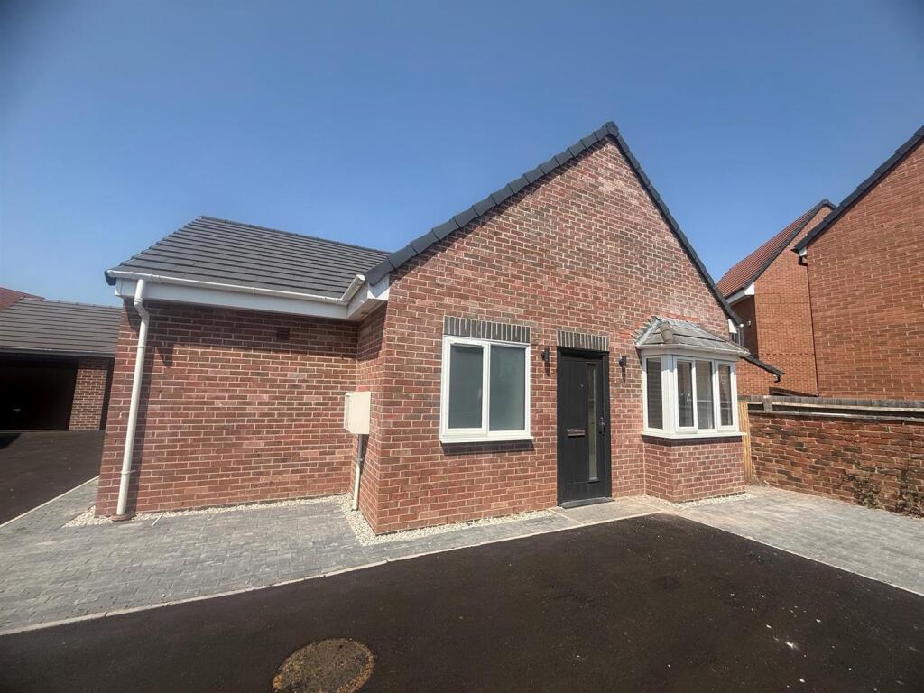 Main image of property: Scottgrave Lane, Gedling