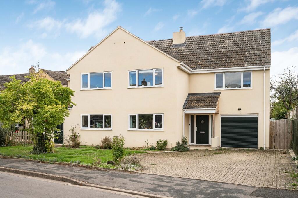 Main image of property: Kingsmead, Lechlade, Gloucestershire, GL7