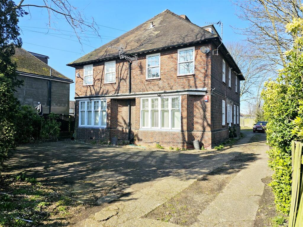 Main image of property: Colyers Lane, Erith