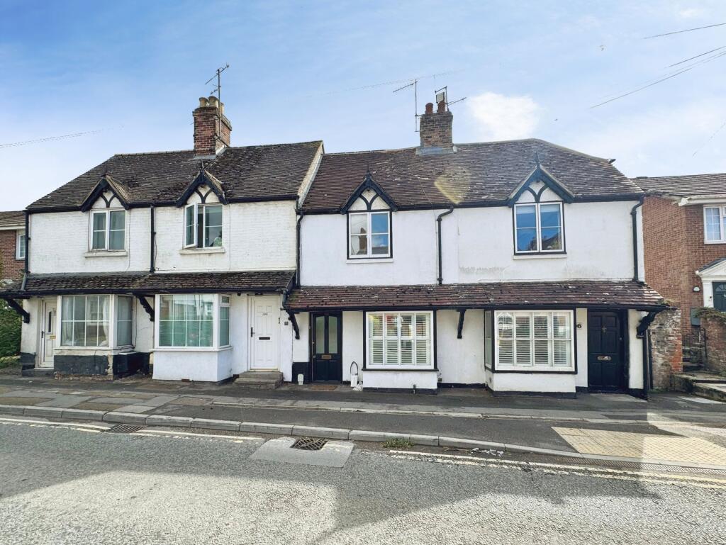 Main image of property: London Road, Marlborough, SN8