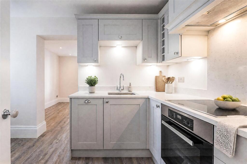 Main image of property: High Street, Thames Ditton, Surrey, KT7