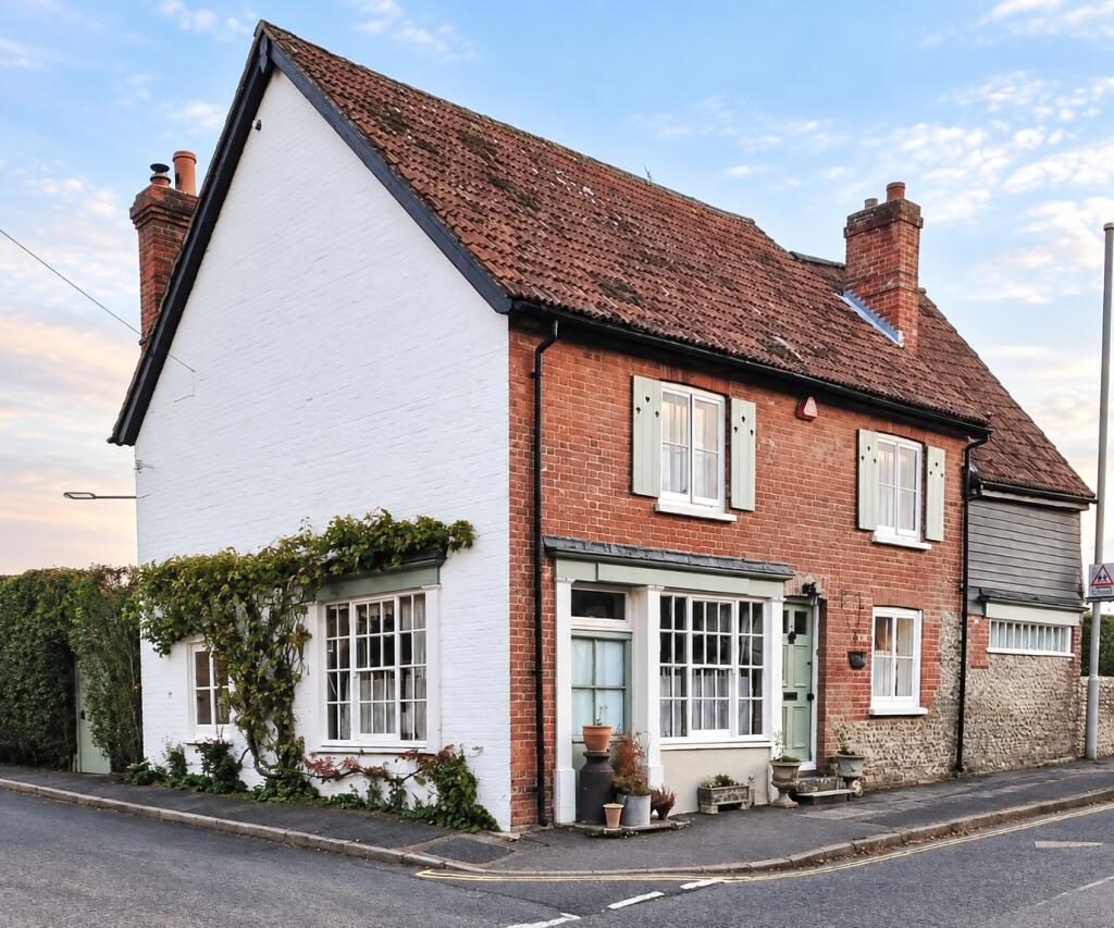 Main image of property: London Road, Holybourne, Alton, Hampshire