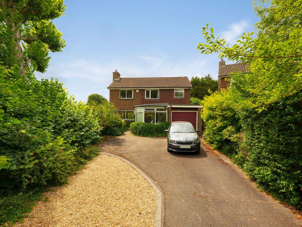 Main image of property: Wellwood Close, Coulsdon, CR5