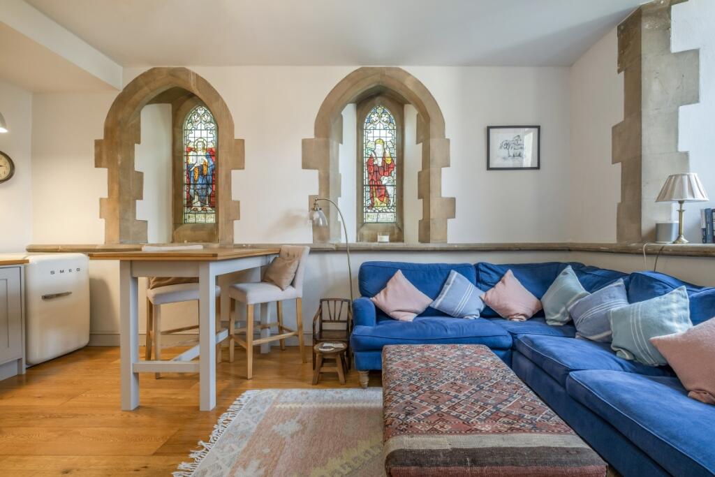 Main image of property: Kew Road Richmond TW9