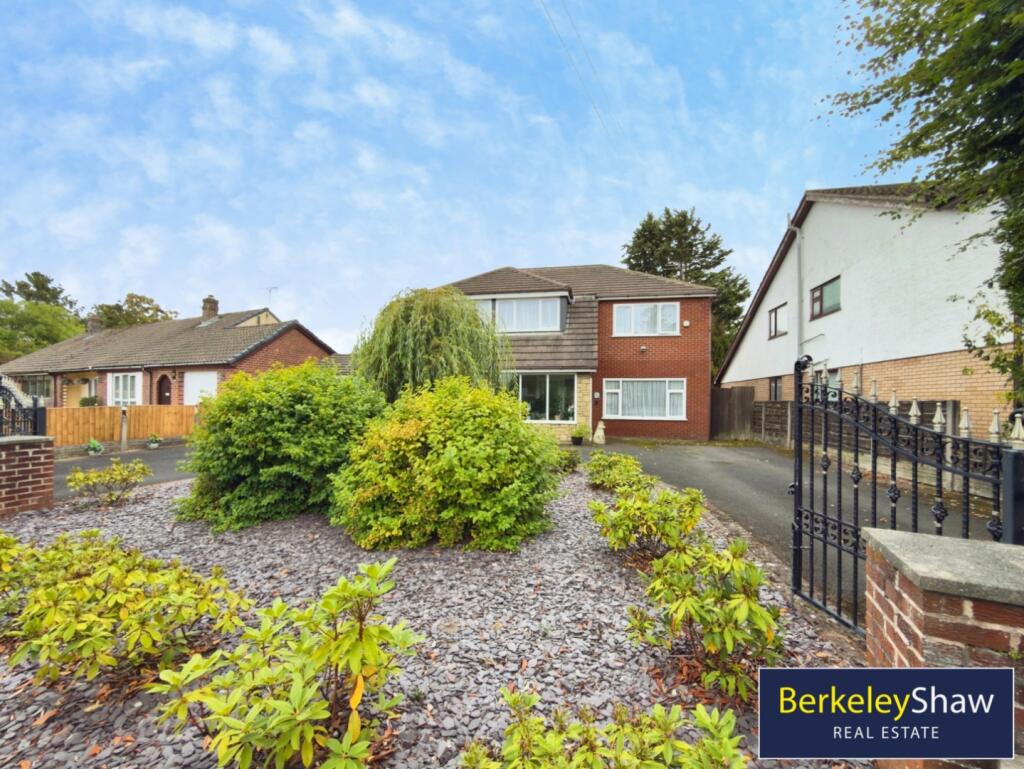 Main image of property: Moss Side, Formby, L37