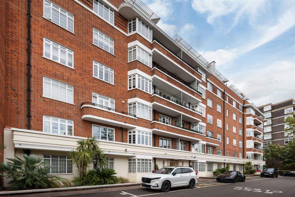 Main image of property: St. James Close, London