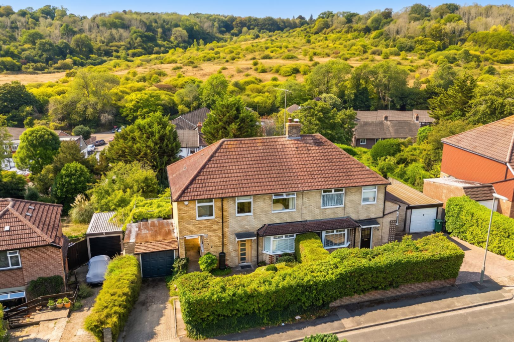 Main image of property: The Readens, Banstead
